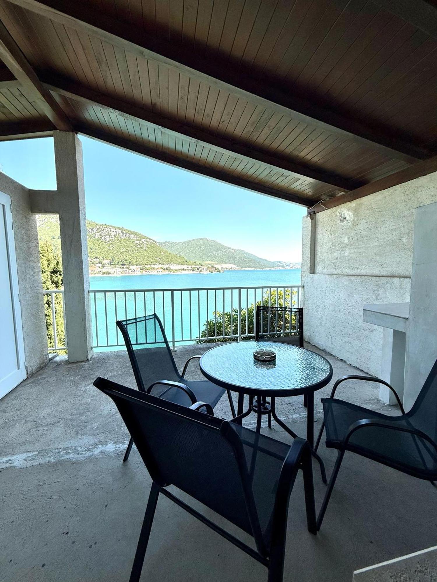 Blue Lagoon Studio Apartments Klek Exteriör bild